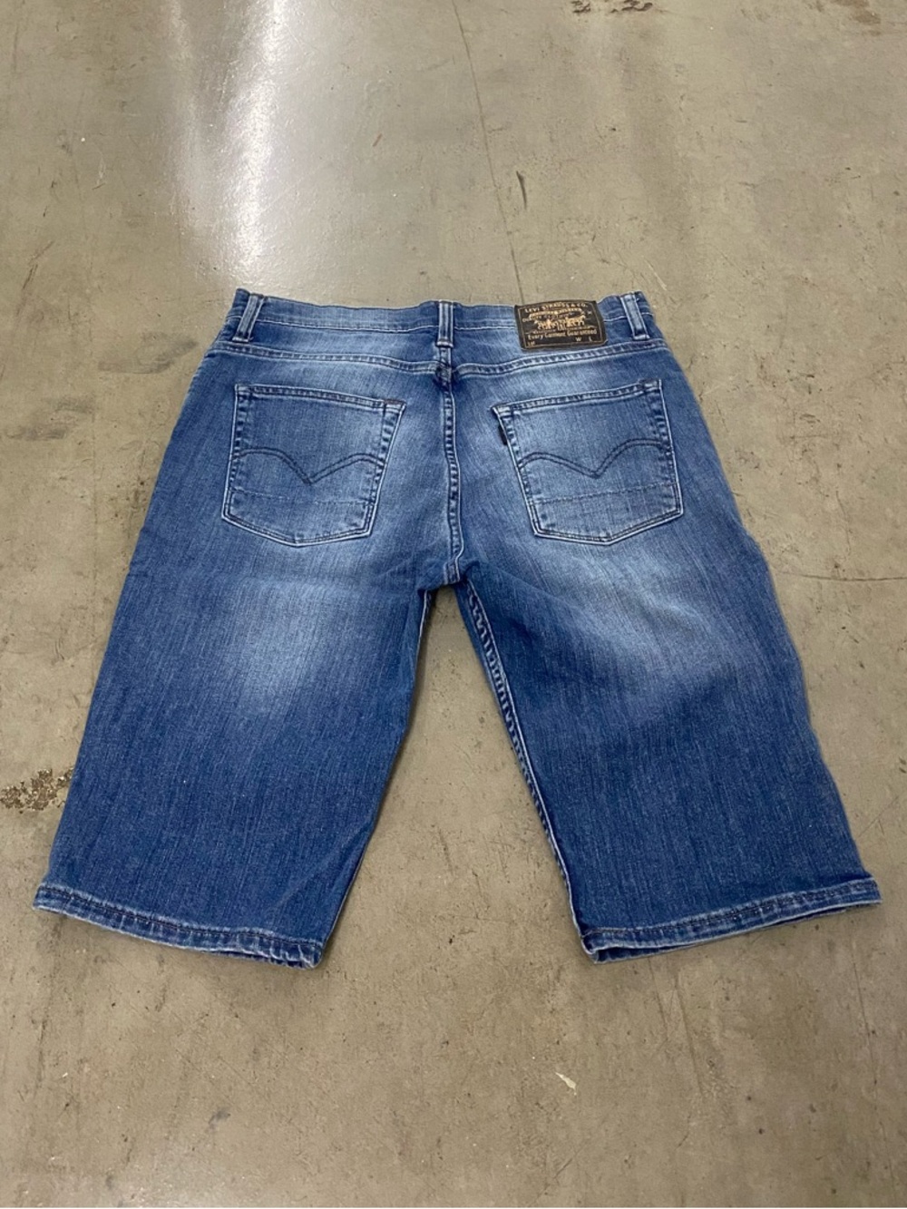 Levi’s Jorts - Picture 3 of 6